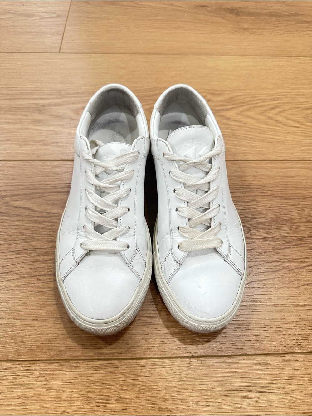 KOIO Classic White Leather Sneakers